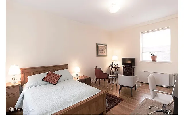 Rented by Douglas Elliman | media 18