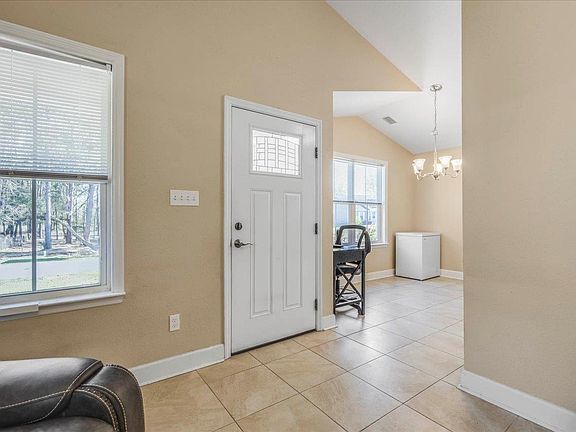 3rd image of 68 Evans Ave