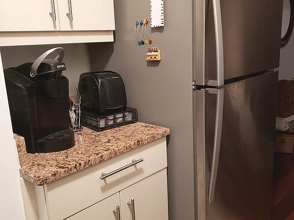 3rd image of 219 S 18th St #1419