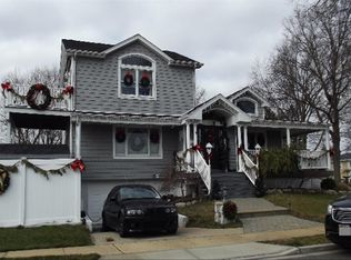 3970 Darby Ln, Seaford, NY