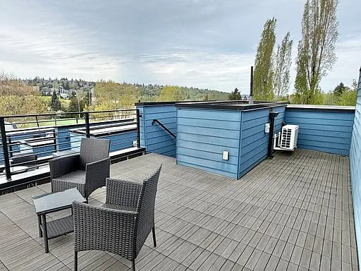 4526 Delridge Way SW — Photo 24