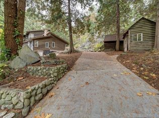 7462 Redrooffs Rd, Sunshine Coast, BC V7Z1C3