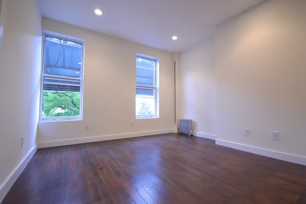 Rented by Bold New York | media 32