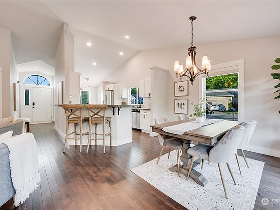 3rd image of 303 86th Avenue SE