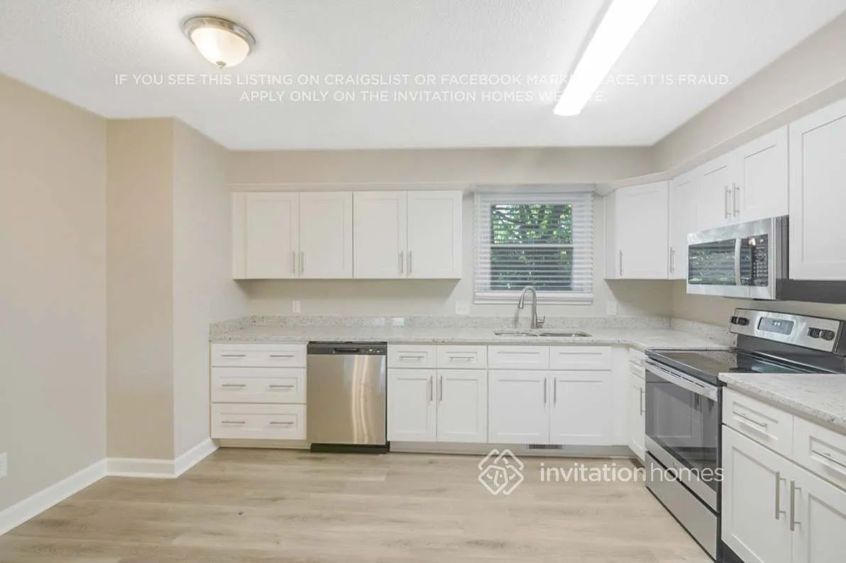 206 Park Ave Smithfield, NC 27577 — Photo 4