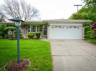 28136 Aline Dr, Warren, MI 48093