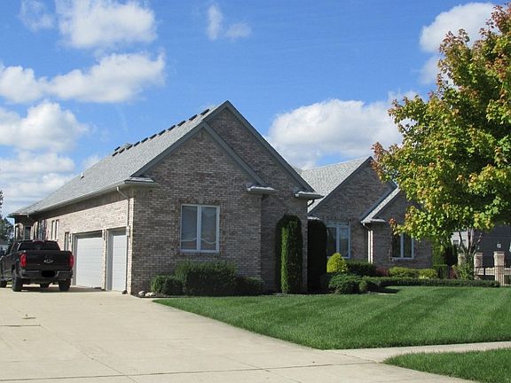 3rd image of 52471 Indian Summer Dr