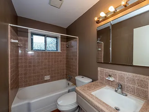 10208 E 7th St — Photo 39