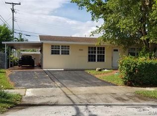 10511 SW 42nd St, Miami, FL 33165