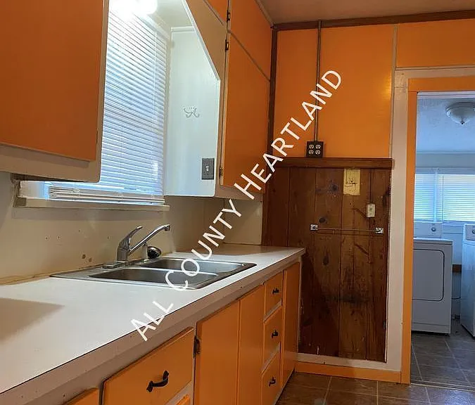 219 W Kenworthy St — Photo 22