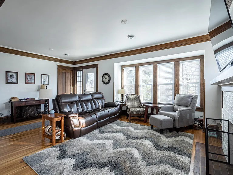 2127 N Hi Mount Blvd #UPPER — Photo 5
