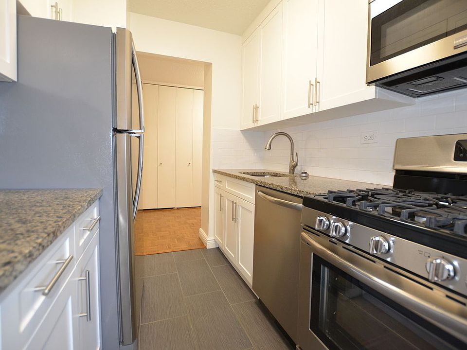 1st image of 1601 3rd Ave APT 12K