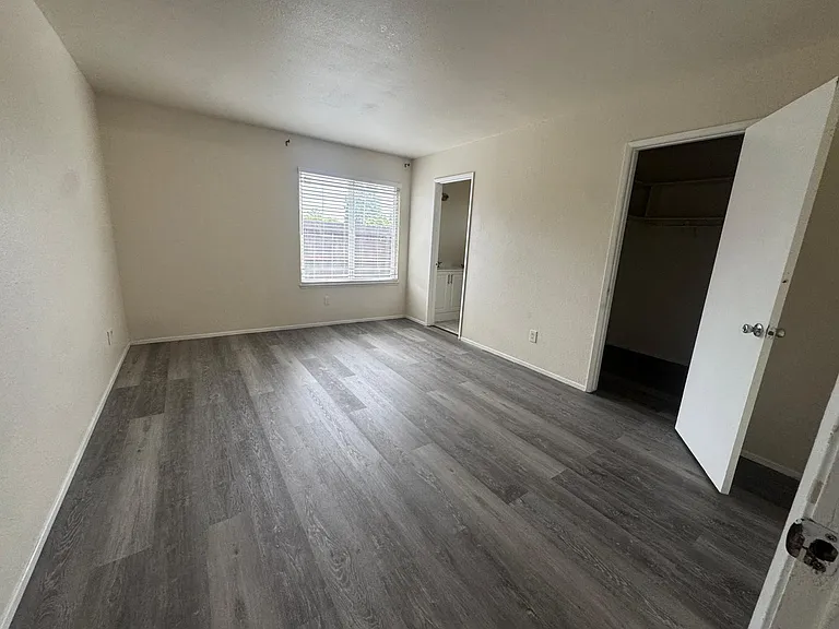 5844 Palm Ave — Photo 4