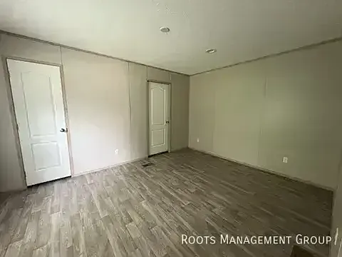 885 Fountain Cir #885 — Photo 8