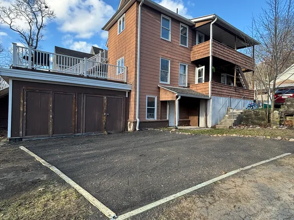 154 Marshall St #2, Fitchburg, MA 01420