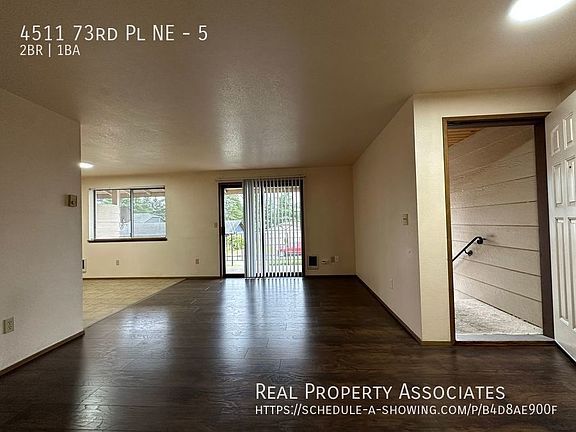 5th image of 4511 73rd Pl NE #5