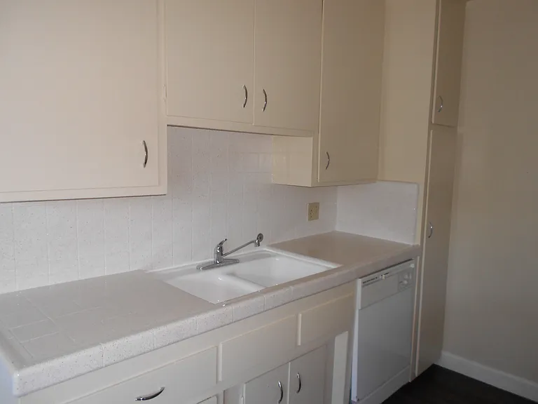 3721 Midvale Ave #20 — Photo 13