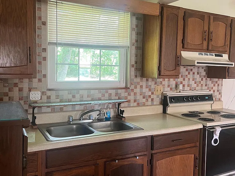 7280 Brentland Rd #101 — Photo 8