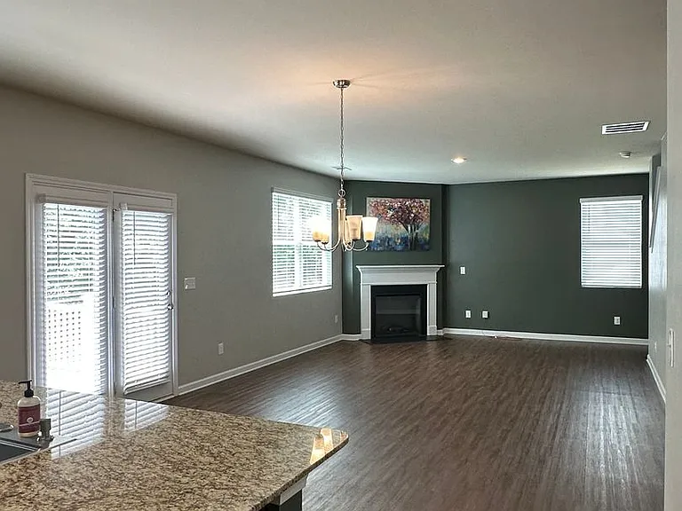 3130 Heritage Glen Dr — Photo 5