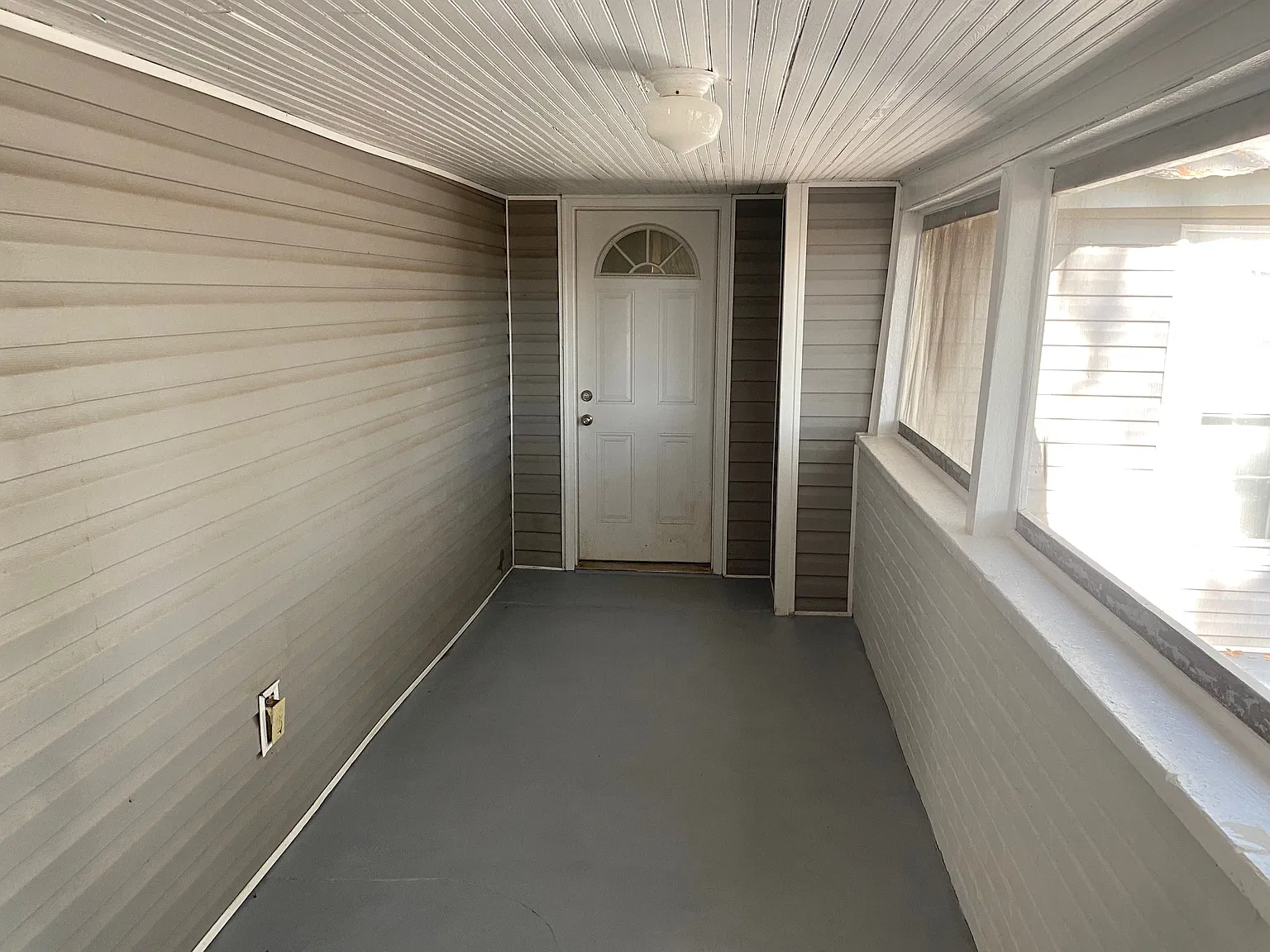 3 bed, 2.5 bath, 1844 sqft, $1,400 — Photo 3