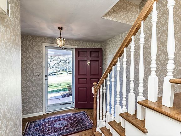 4th image of 5837 Marlow Dr