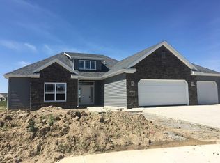 2525 Tigers Trail St, Decatur, IN 46733