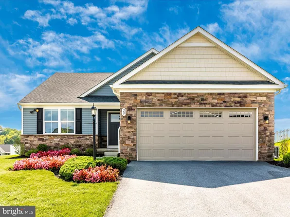 29 Perspective Pl, Hedgesville, WV 25427