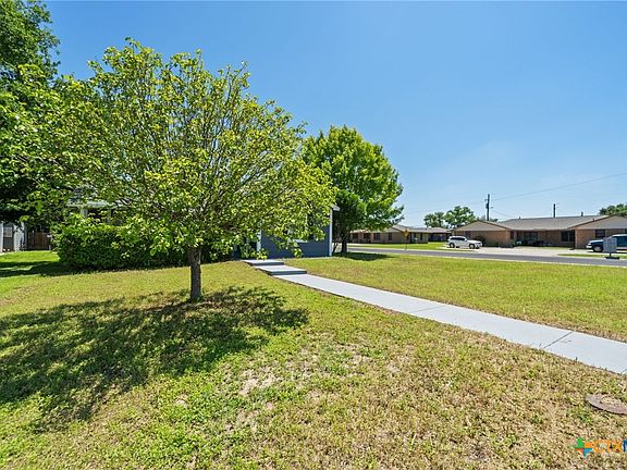 3rd image of 507 Bliss Ln