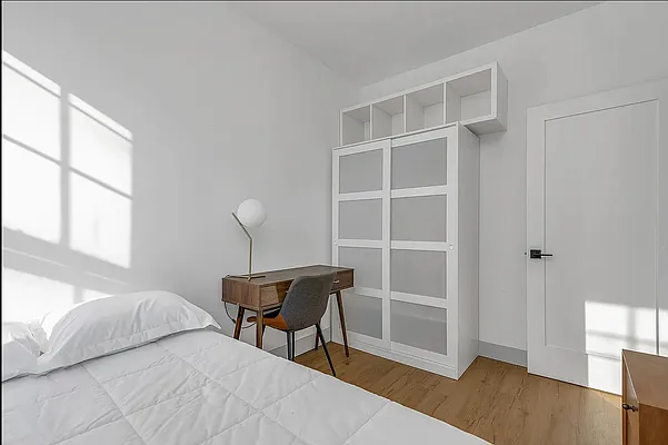 Rented by Coroi Corp | media 6