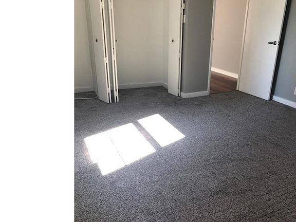 4th image of 219 S 18th St #1524