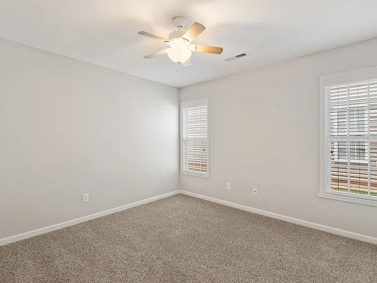 1908 Longburn Dr — Photo 20