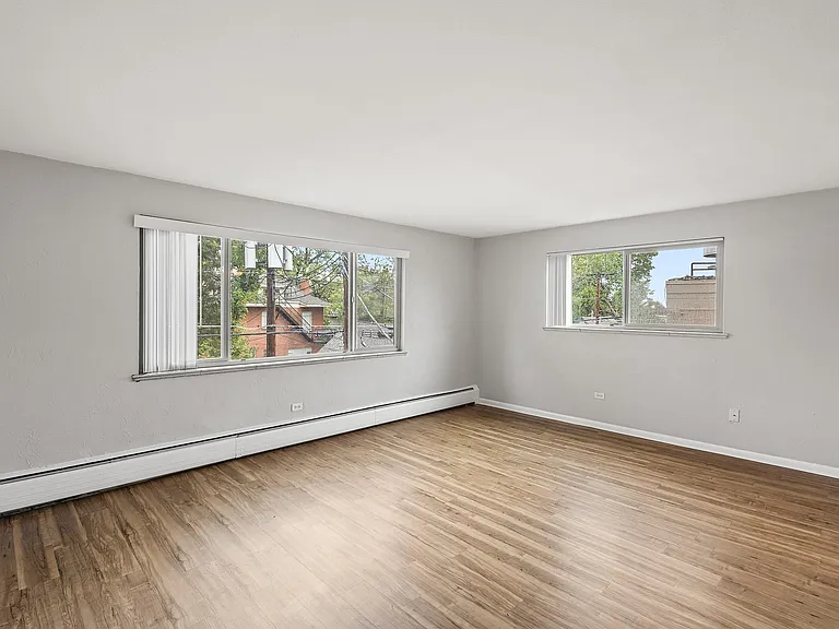 1333 N York St — Photo 38