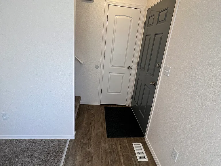 921 E Snohomish Ave #1 — Photo 2