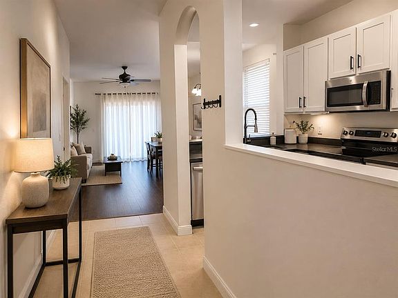 2nd image of 2761 Retreat View Cir