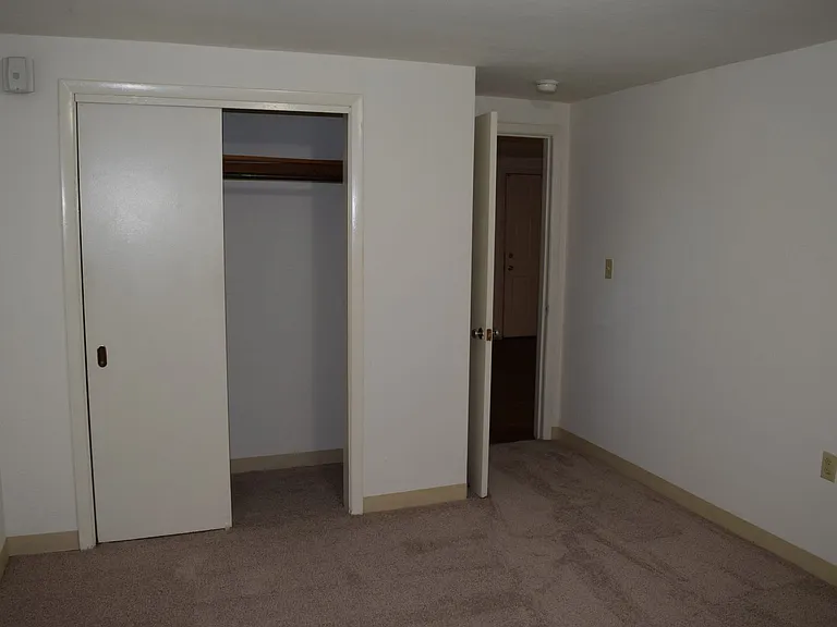 State Street Apartments — Photo 48