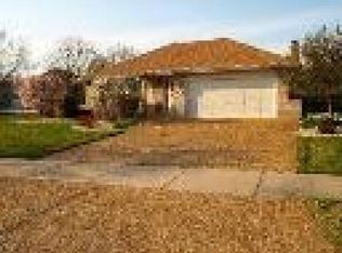 8830 Palos Springs Dr, Orland Park, IL