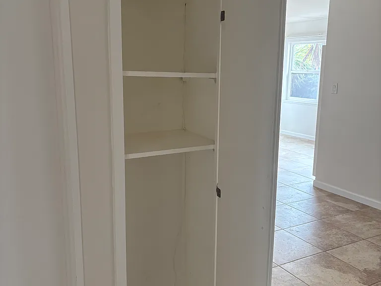 4536 Moraga Ave — Photo 9
