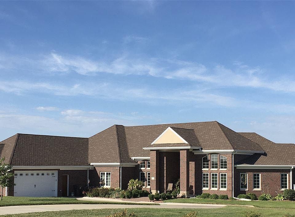 1st image of 1 Bollmeyer Ave