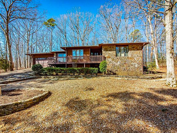 4th image of 318 Castle Ridge Hts