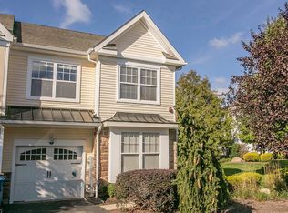 46 Old Cedarbrook Rd, Wyncote, PA 19095