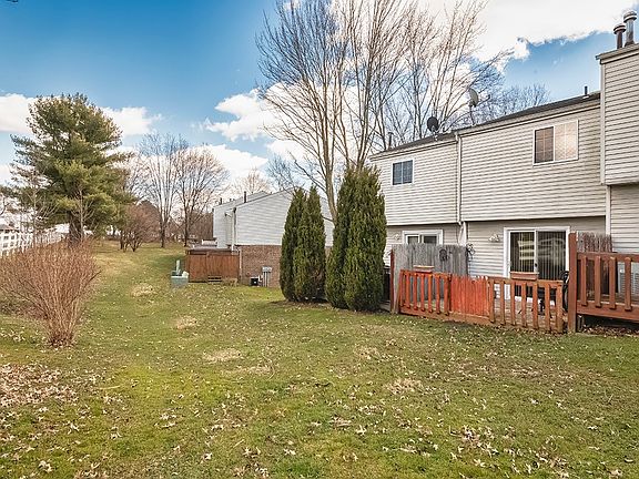 3rd image of 1005 Cottonwood Ct