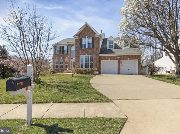 17550 Wayside Dr, Dumfries, VA 22026