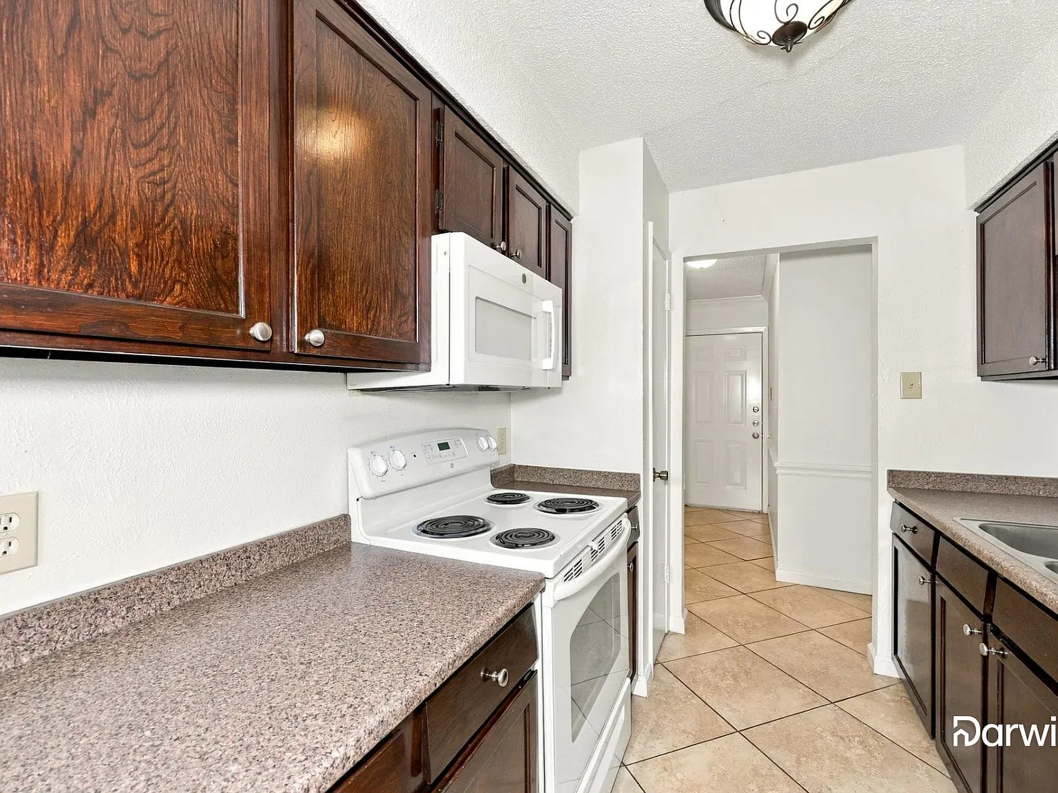 3 bed, 2.0 bath, 1203 sqft, $1,680 — Photo 2