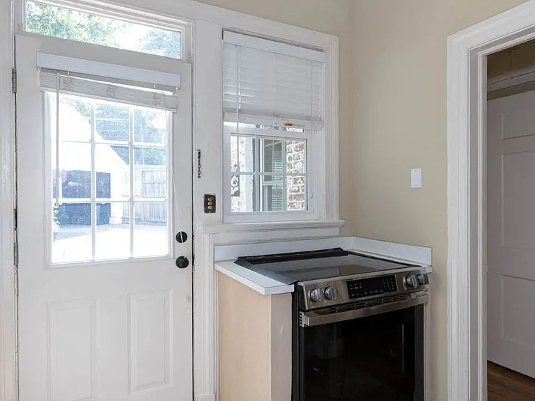 1523 Dixon Dr — Photo 20