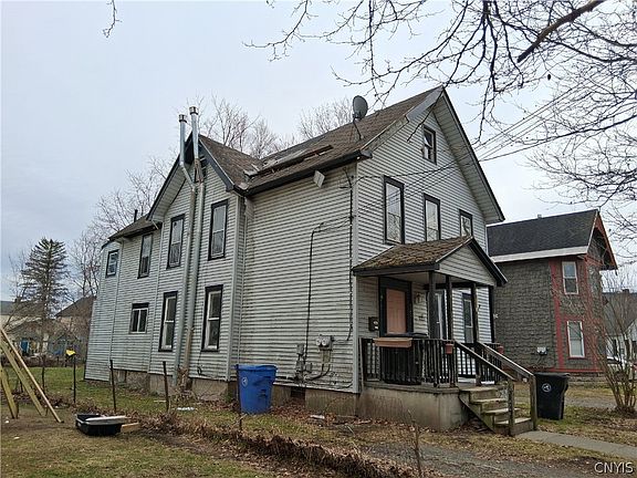 2nd image of 55 Hubbard St