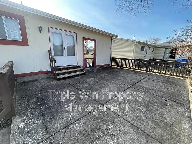 1225 Carla Dr — Photo 3