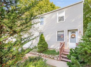 21 Delsole Rd, Hamden, CT 06518