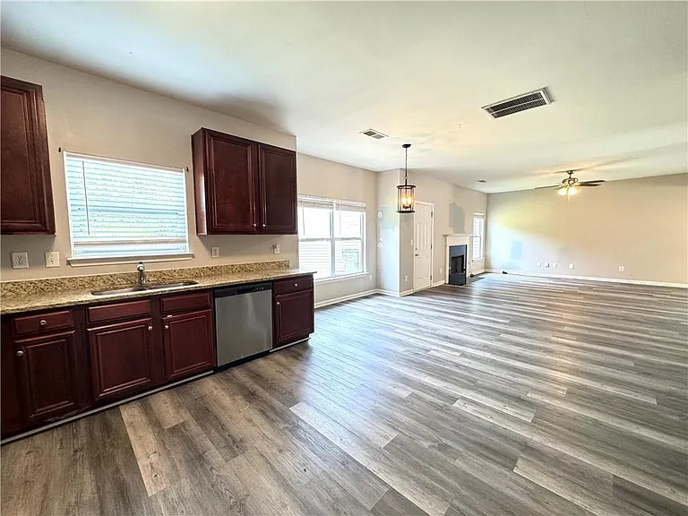 4465 Ambassador Way — Photo 9