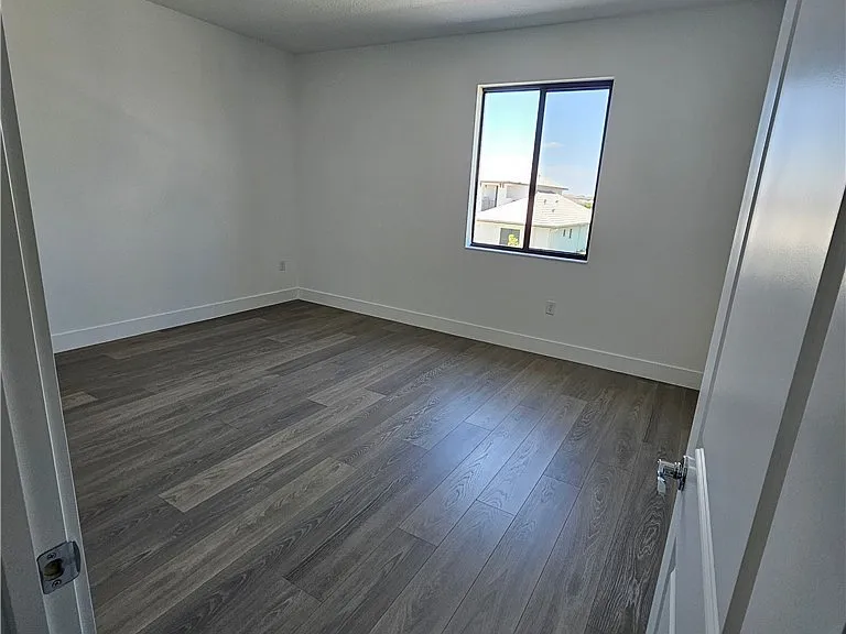 5166 Julienne Rd — Photo 14