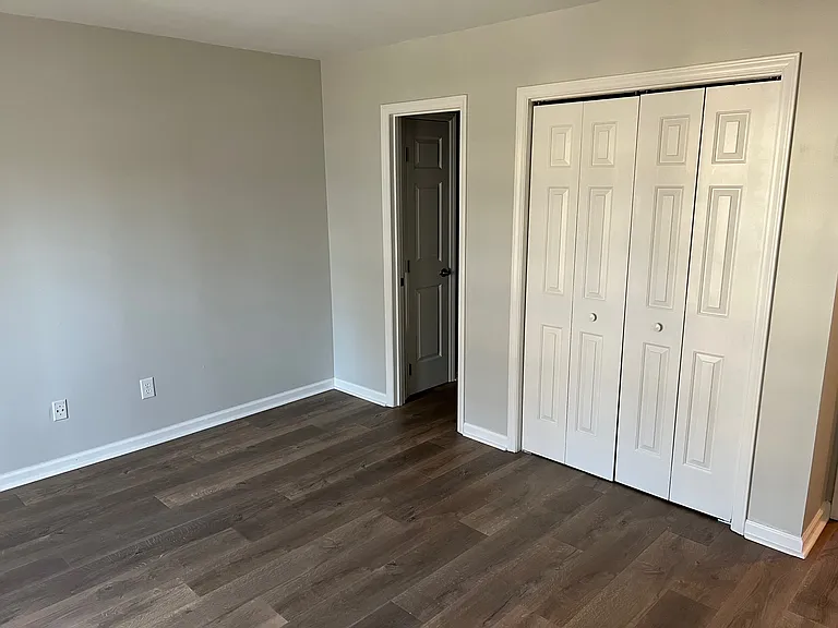 102 Pickett Ln — Photo 11